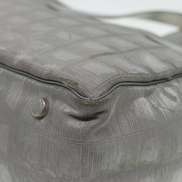 CHANEL New Travel Line Tote Bag Nylon Silver CC Auth bs17163 - Picture 15 of 16